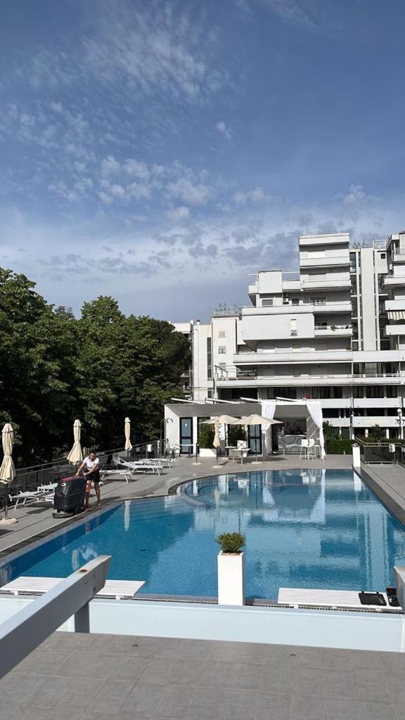 Domus Grand Hotel Ренде Экстерьер фото