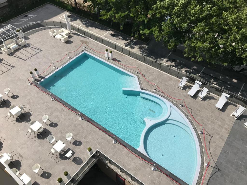 Domus Grand Hotel Ренде Экстерьер фото