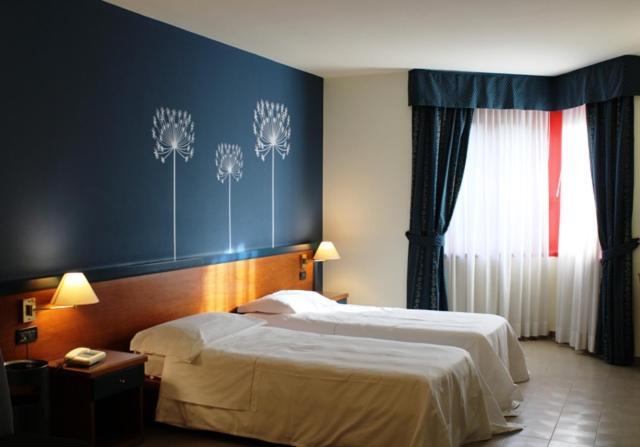 Domus Grand Hotel Ренде Экстерьер фото